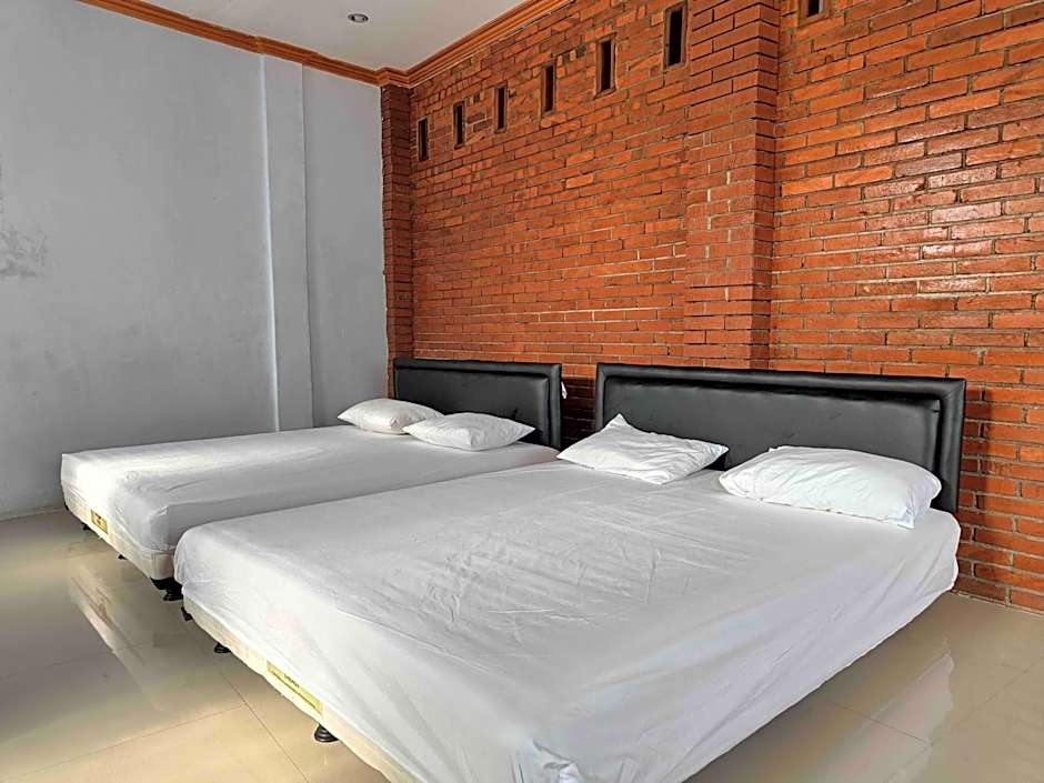 Jogo Segoro Homestay Mitra RedDoorz near Pantai Sundak Gunungkidul
