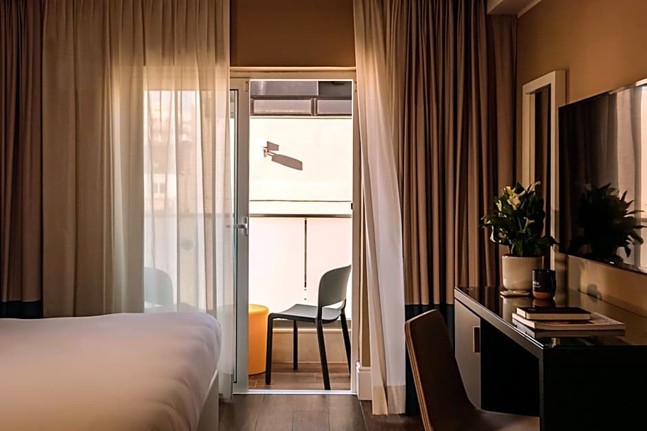 115 The Strand Hotel by NEU Collective