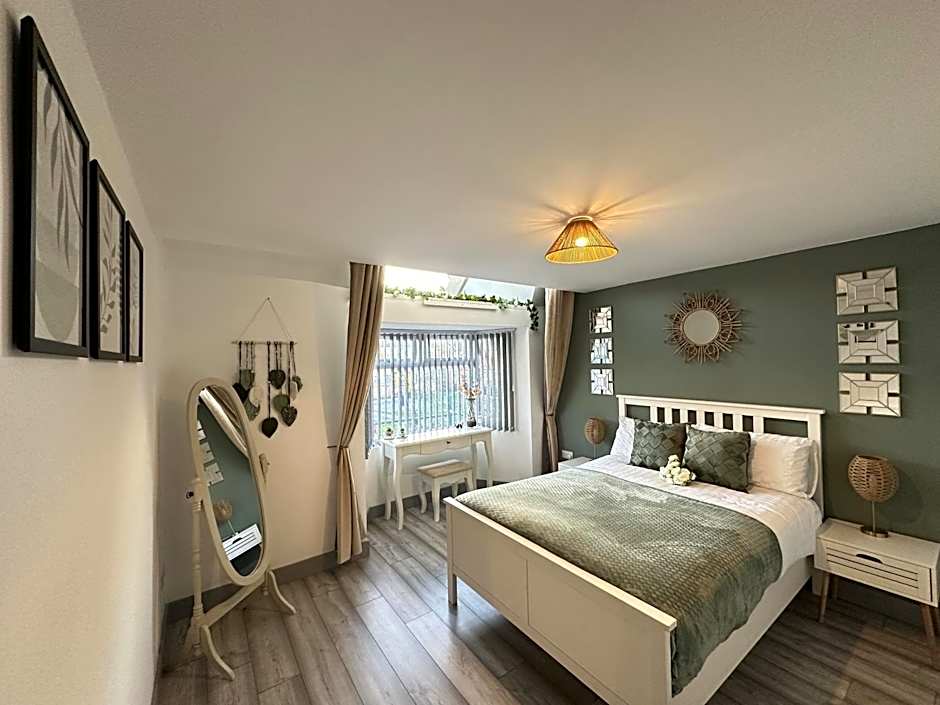 Lilypad Suite - Near NEC Centre, BHX airport, HS2 & Resort World