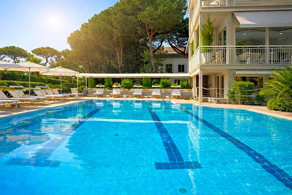 HOTEL TRIONFAL - Fronte Mare - Vicinissimi al Centro