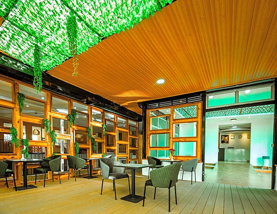 Longview Luxury Resort