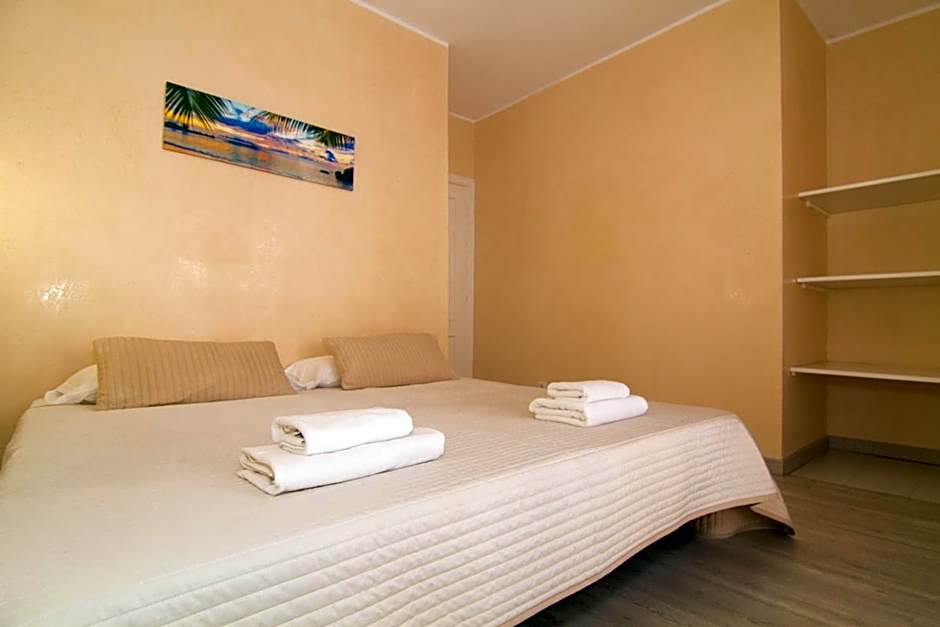 Yucca Park ApartHotel