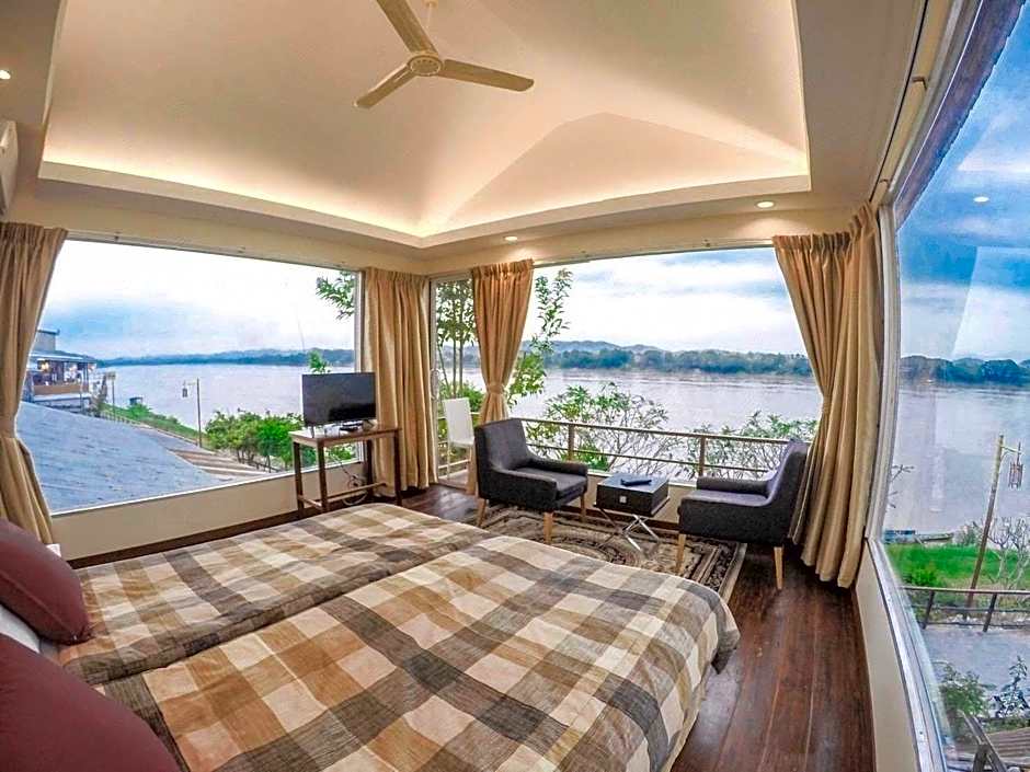 Chandra Varin Riverfront