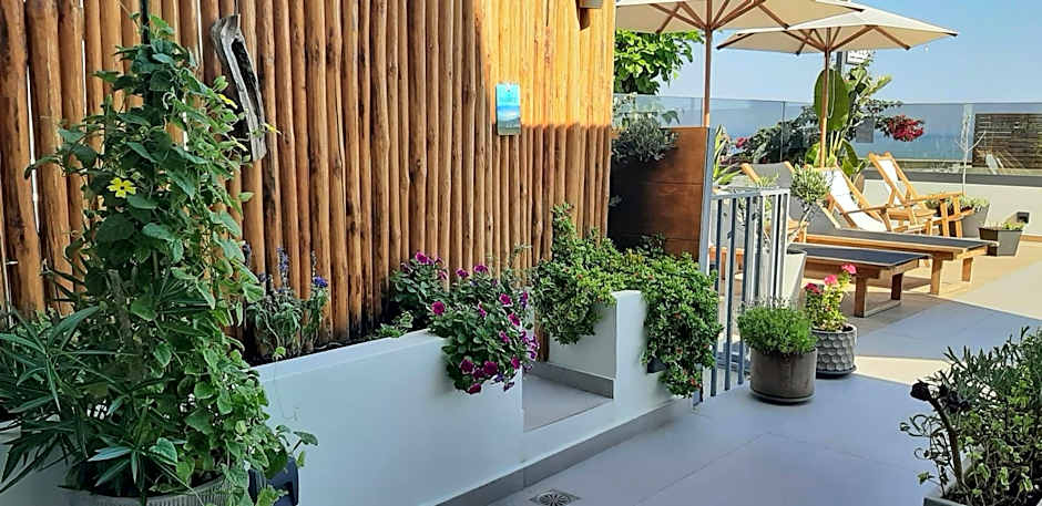 Calla Luxury Seafront Suites