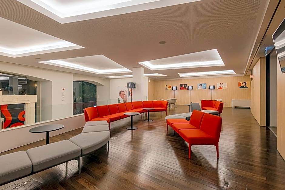 Moov Hotel Porto Centro