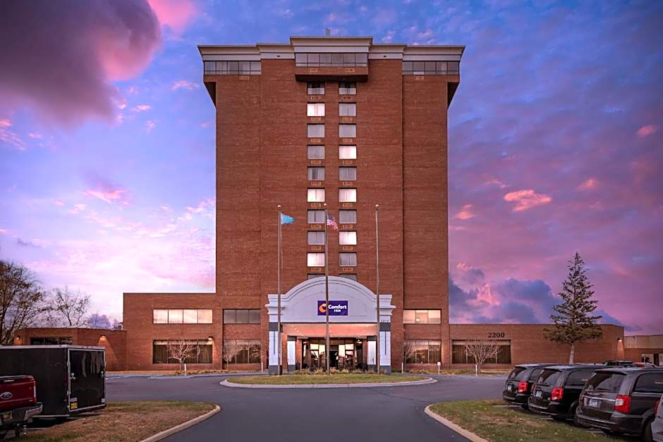 Comfort Inn Brooklyn Center