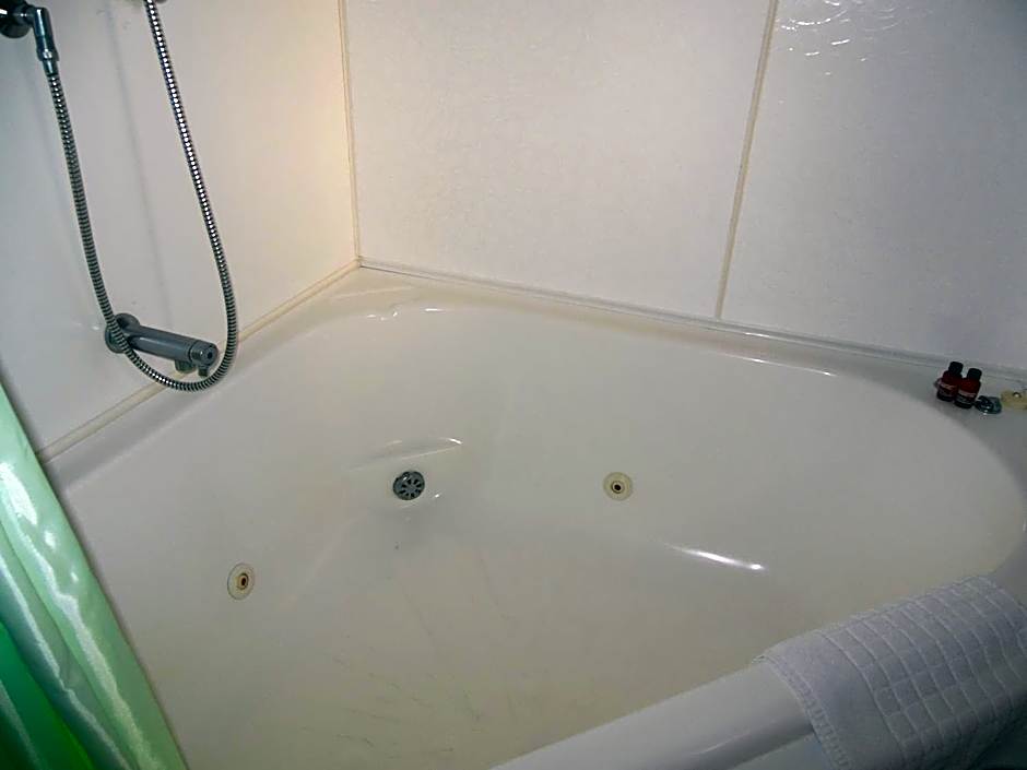 ASURE Camelot Arms Motor Lodge