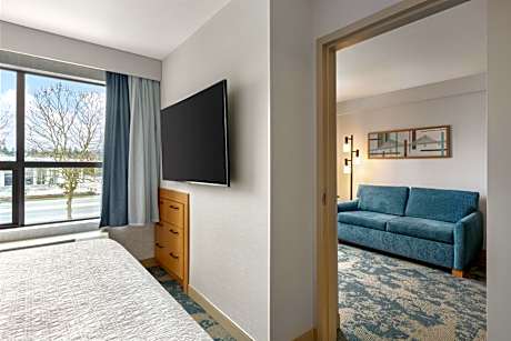 1 King Bed 1Bdrm Suite W/ Kitchen Nonsmoking