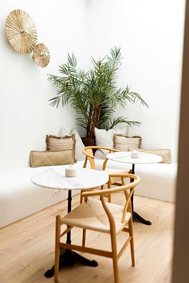 Rooms by JovA