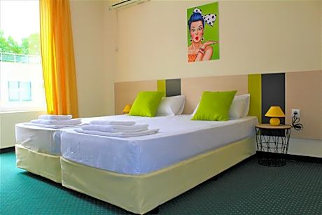 Economy Twin Room (No Balcony)