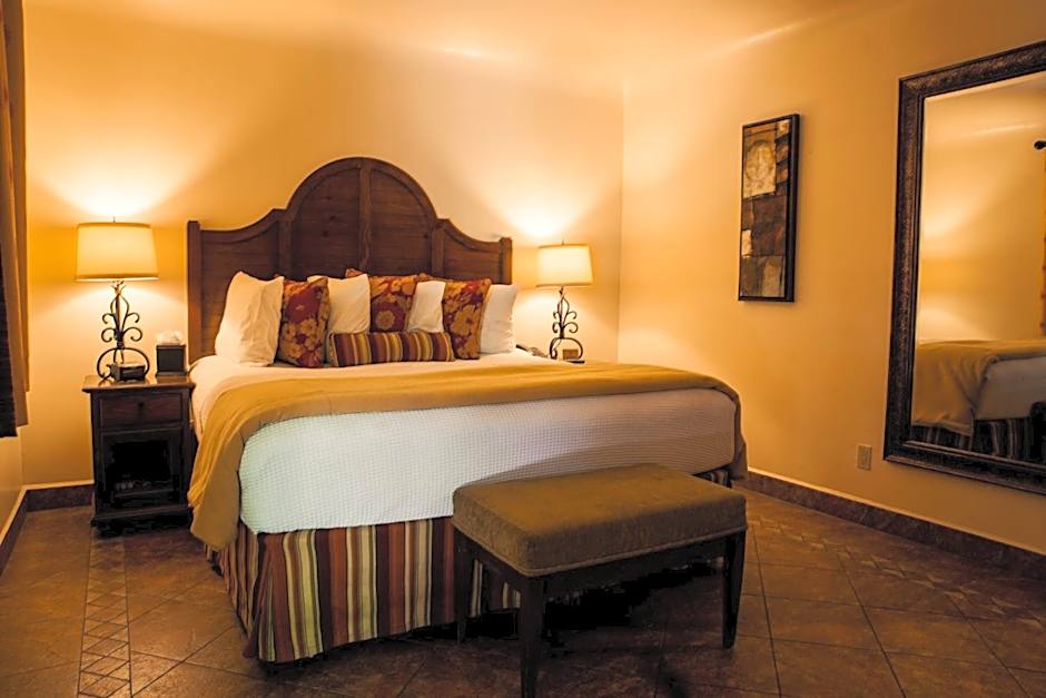 Los Arboles Hotel