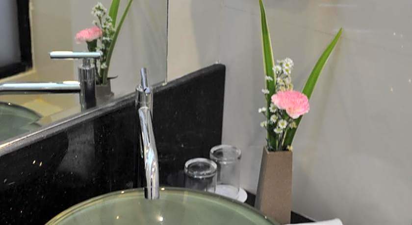 The Gallery At Koh Chang Hotel