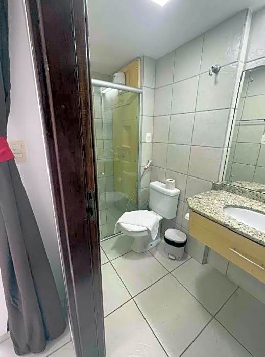 FLATS Particular Terrazzo