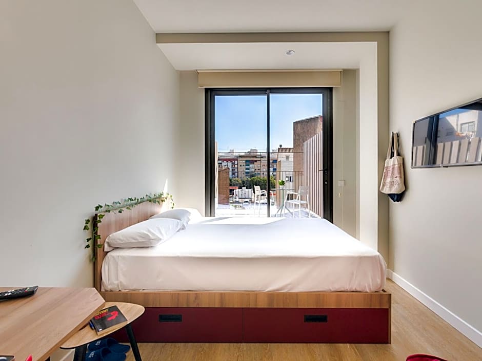 Livensa Living Studios - Valencia Viveros