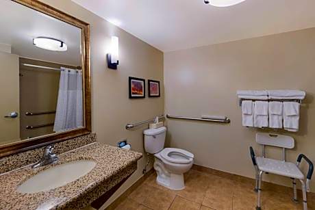 Queen Suite with Two Queen Beds - Disability Access