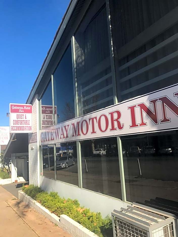 Gateway Motor Inn