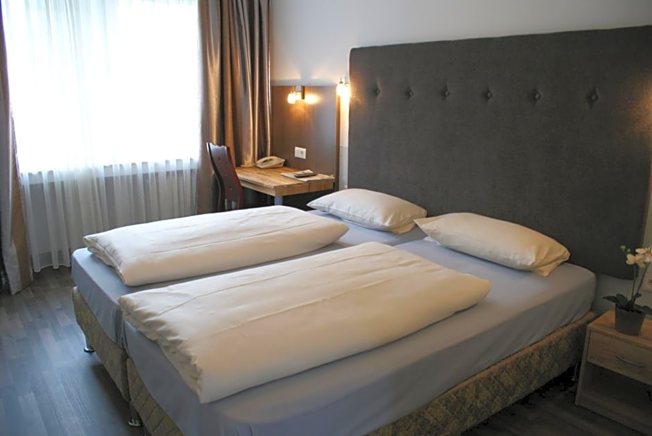 Bahn-Hotel
