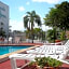 Beach and Town Motel