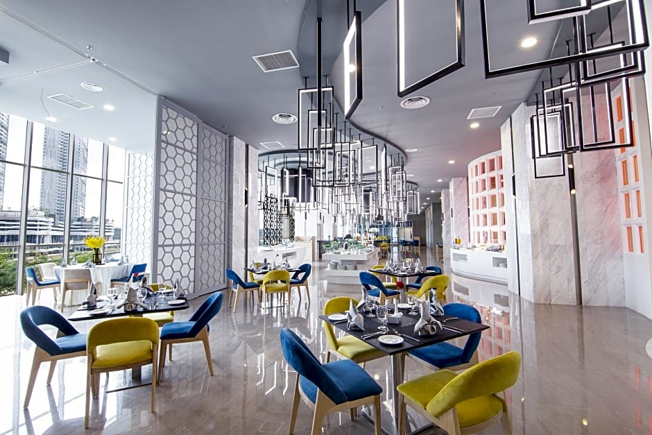 Fraser Place Puteri Harbour