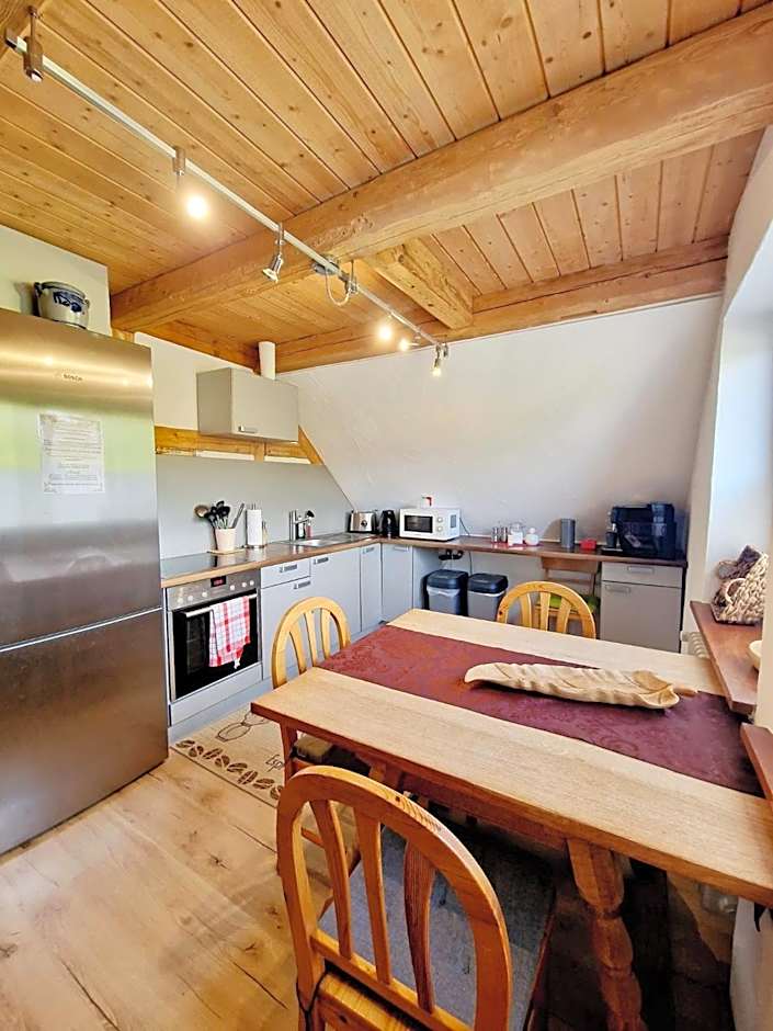 Wood & Stone Lodge 2