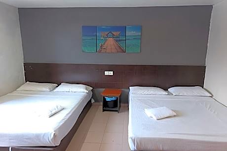 Deluxe Family Room