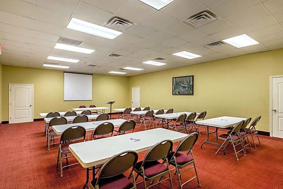 Quality Inn & Suites Baton Rouge West - Port Allen
