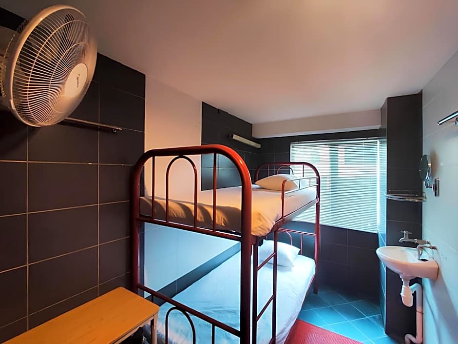 Natol Budget Homestay Rock Road