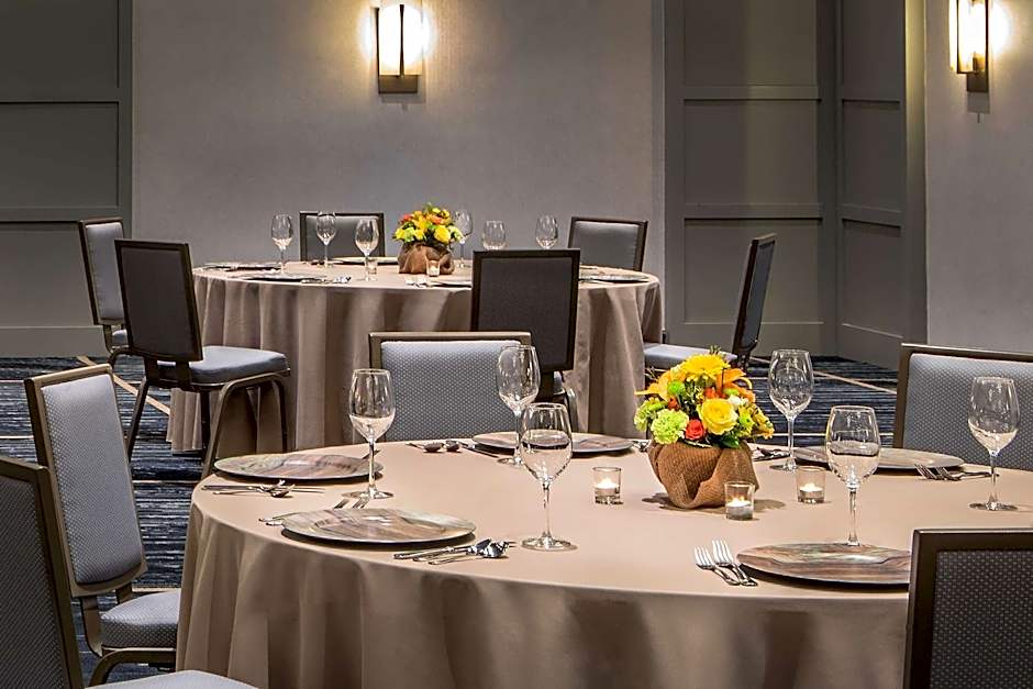 DoubleTree by Hilton Washington DC North/Gaithersburg