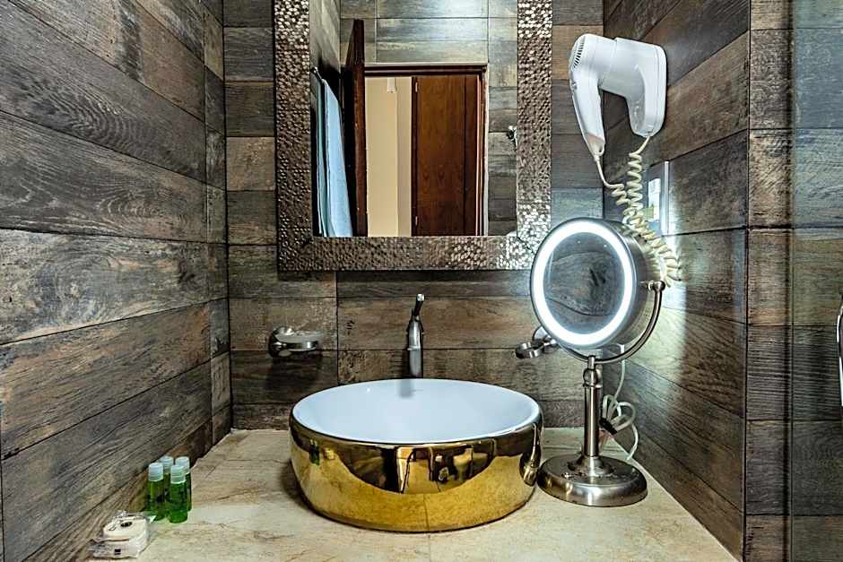 El Zaguán Colonial by GuruHotel