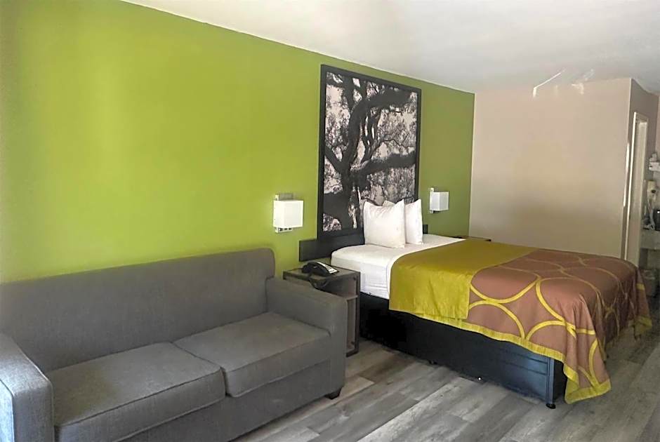 Super 8 by Wyndham Bossier City/Shreveport Area