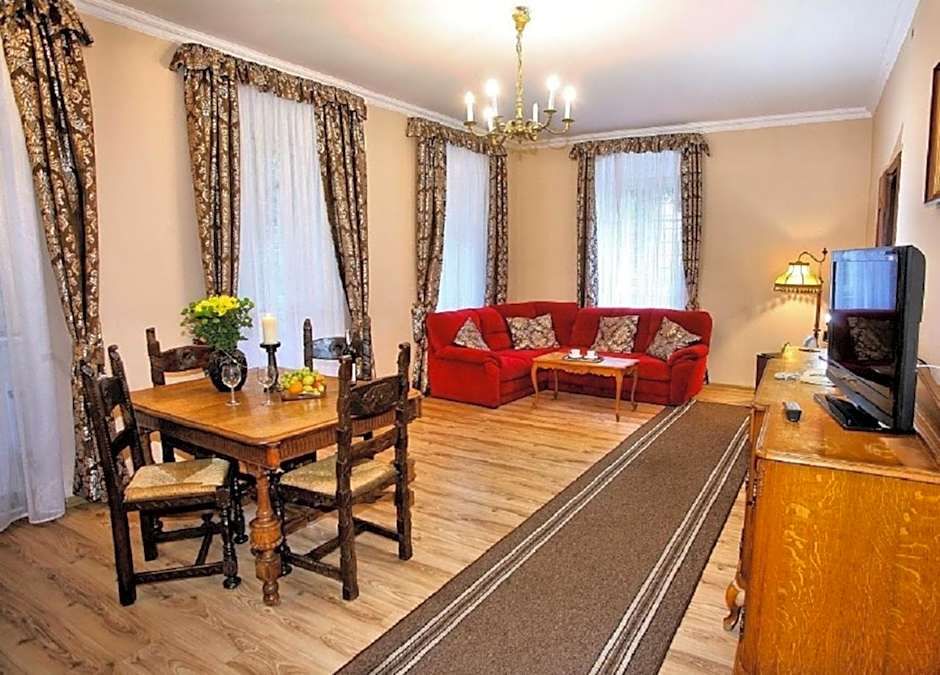 Hotel Przy Oślej Bramie - Zamek Książ