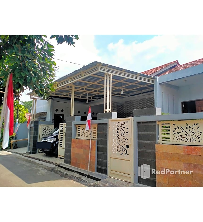 Navisha Guest House Syariah near Exit Tol Batang RedPartner