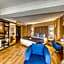 Numa Port Hotel