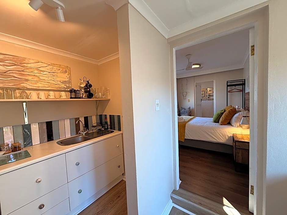 Dolphin Circle Bed and Breakfast