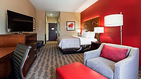 1 King Bed Suite