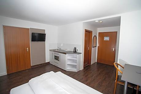 Single Room with Kitchen