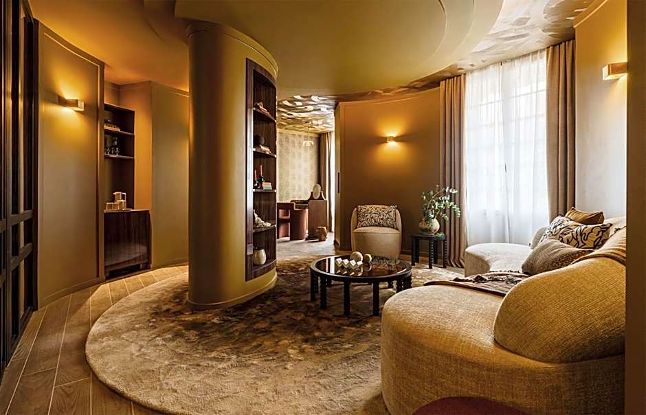 Hotel Gounod Fully Renovated