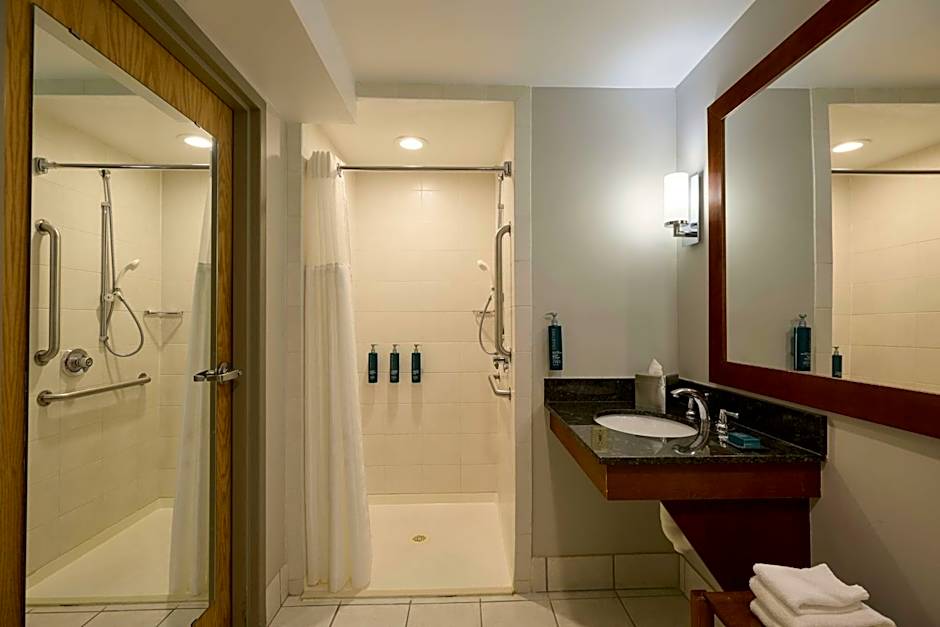 DoubleTree by Hilton Minneapolis Airport, MN