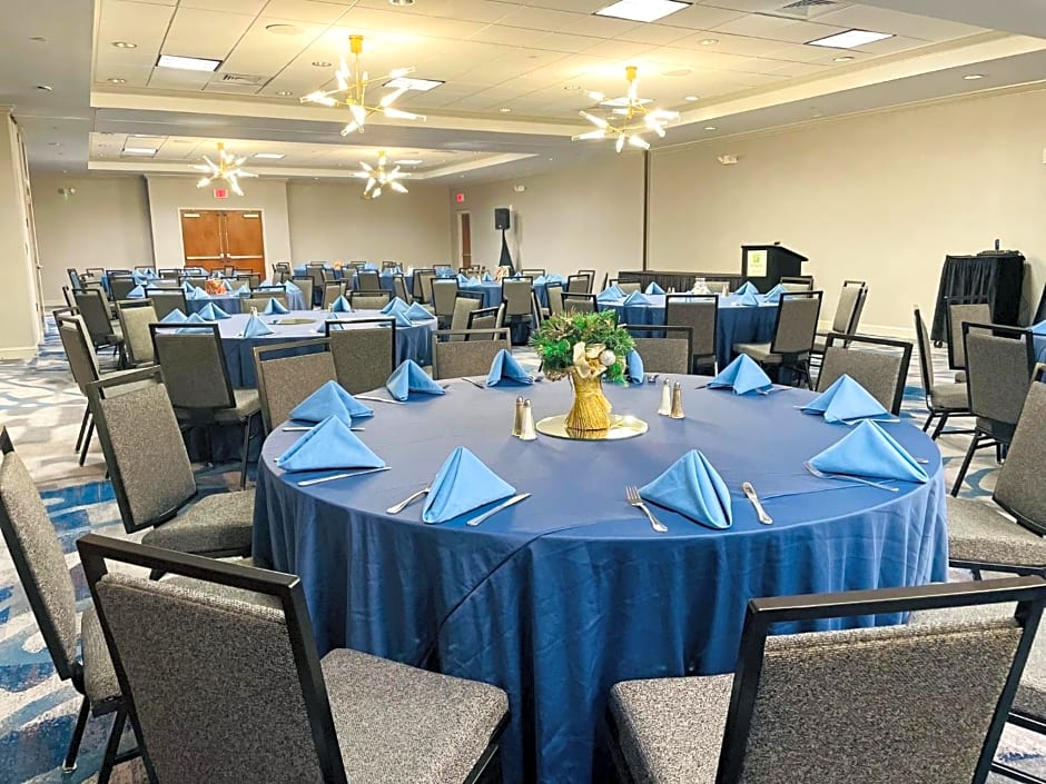 Crowne Plaza Fort Myers Gulf Coast By IHG