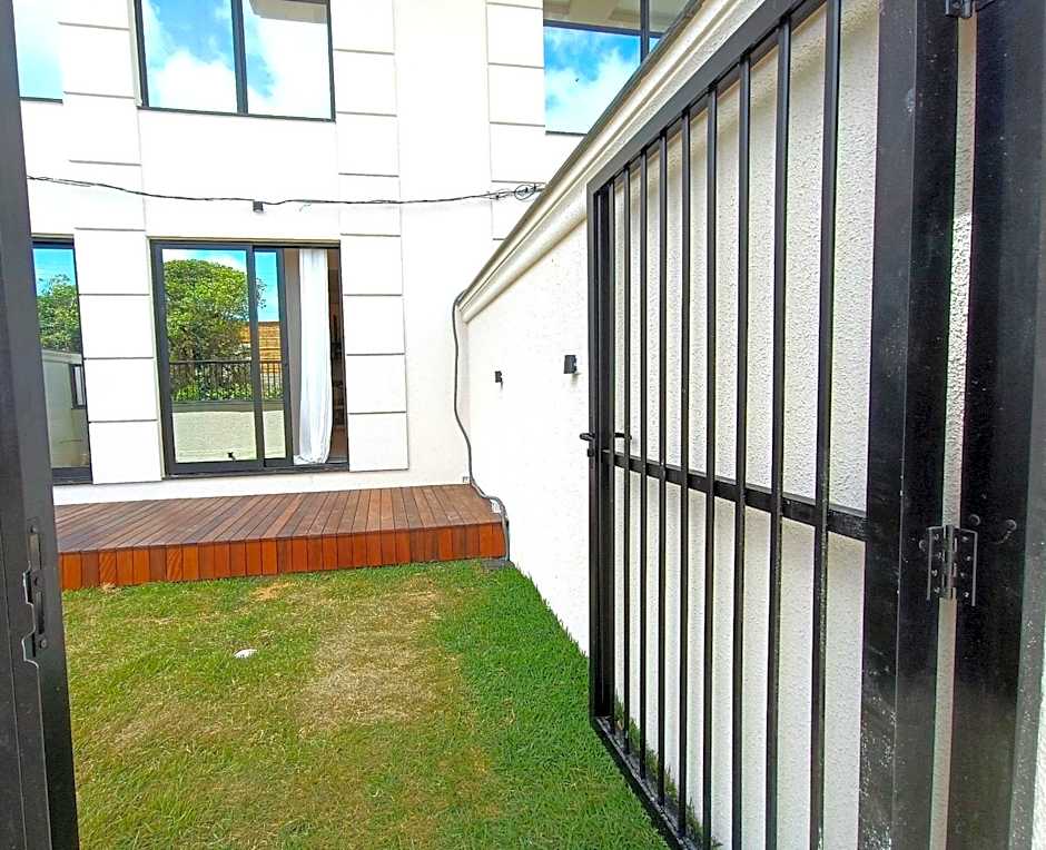 SIR 102 Excepcional duplex en Canto Grande