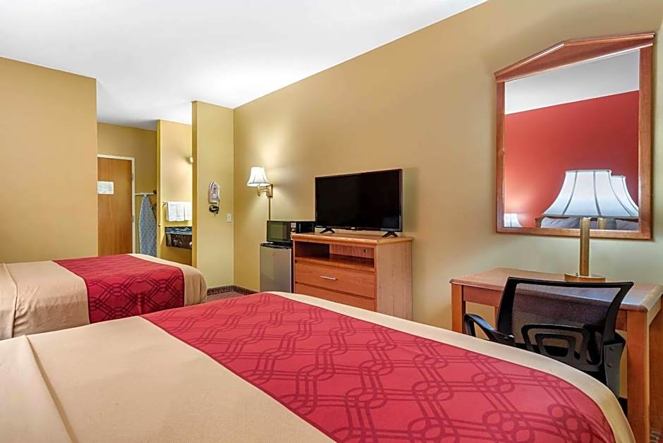 Econo Lodge Louisville Airport