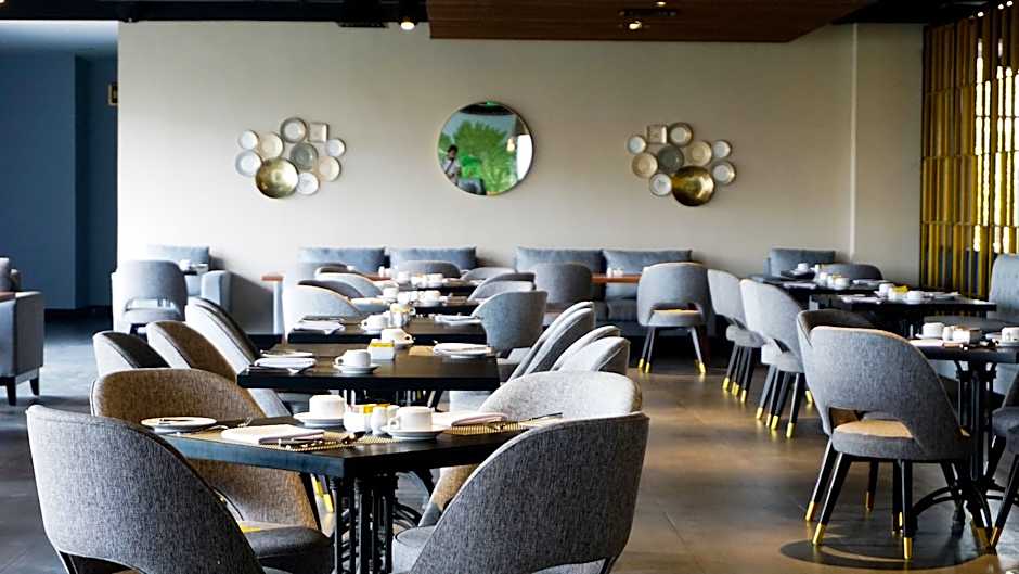 Grand Swiss-Belhotel Darmo