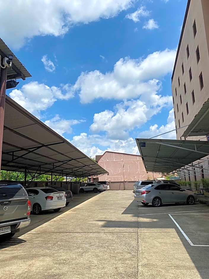 Centerpoint Hotel