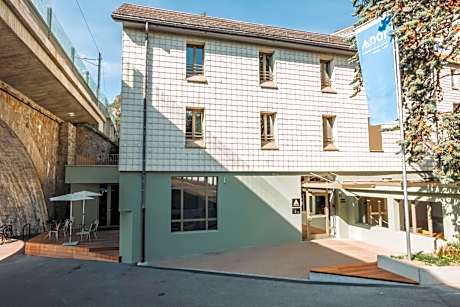 Montreux Youth Hostel