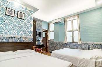 Quadruple Double-Double Room