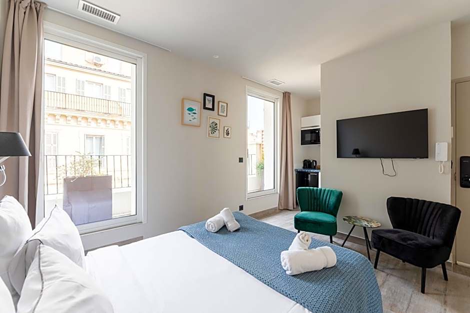 PARADISE Earth & Sea