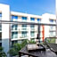 Hot tub & Rooftop pool- Near Beach