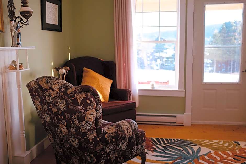 The Bread and Cheese Country Inn