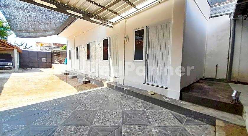 LH101 Guest House Syariah near Makam Sunan Bonang RedPartner