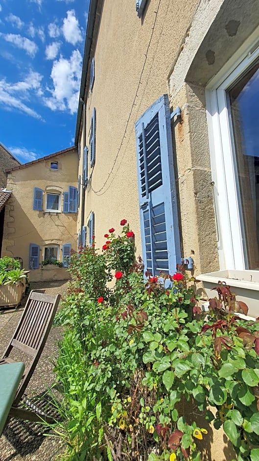 La Grange Des Roches Roses